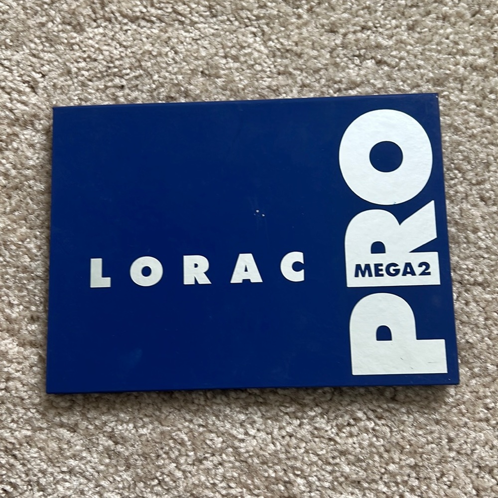 Lorac Mega Pro 2 Eyeshadow palette